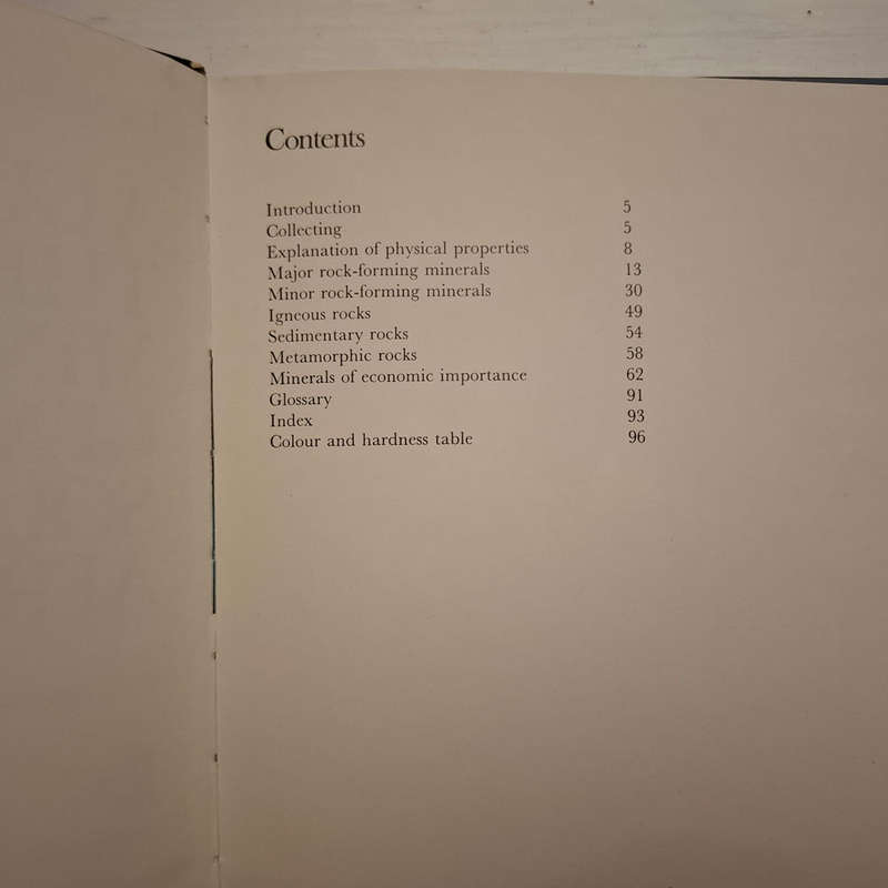 A guide to the rocks, minerals, and gemstones of Southern Africa  (E. K. Macintosh)