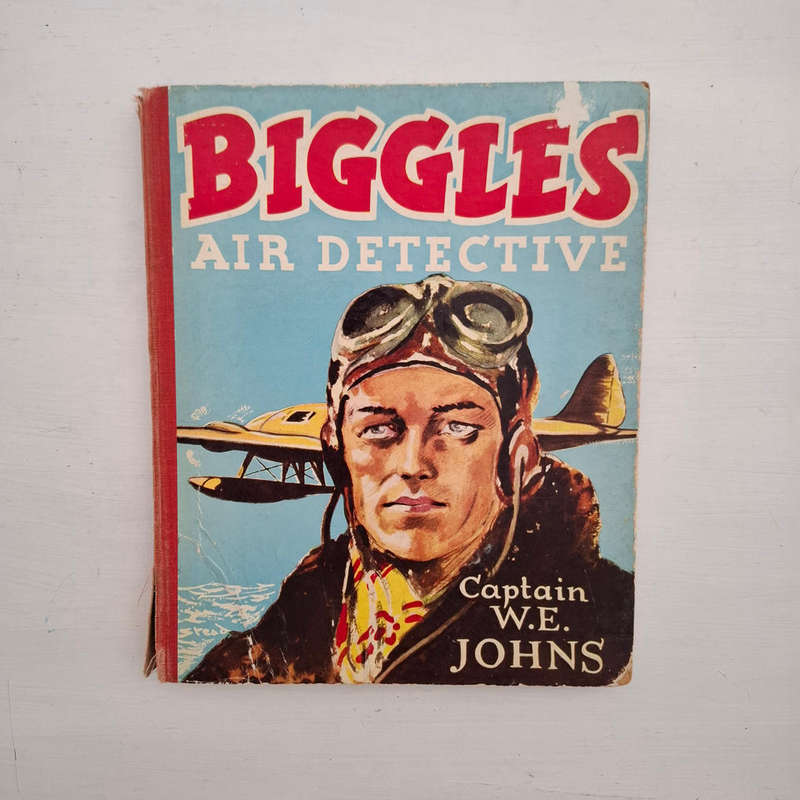Biggles Air Detective (Captain W.E. Johns)