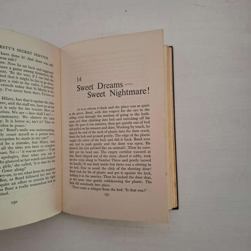 On Her Majesty's Secret Service (Ian Fleming)
