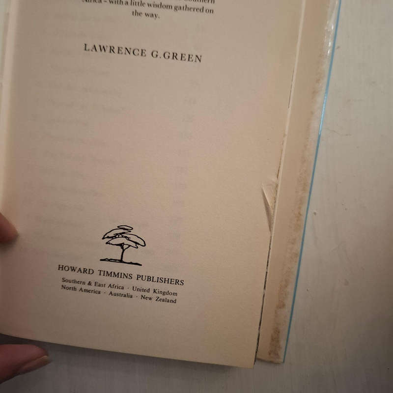 A decent fellow doesn't work. Experiences of an easy-going traveller in search of(Lawrence G. Green)