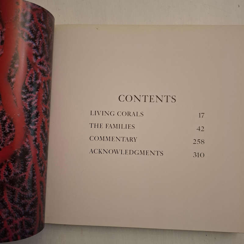 Living Corals (Faulkner, Douglas, Chesher, Richard H.)