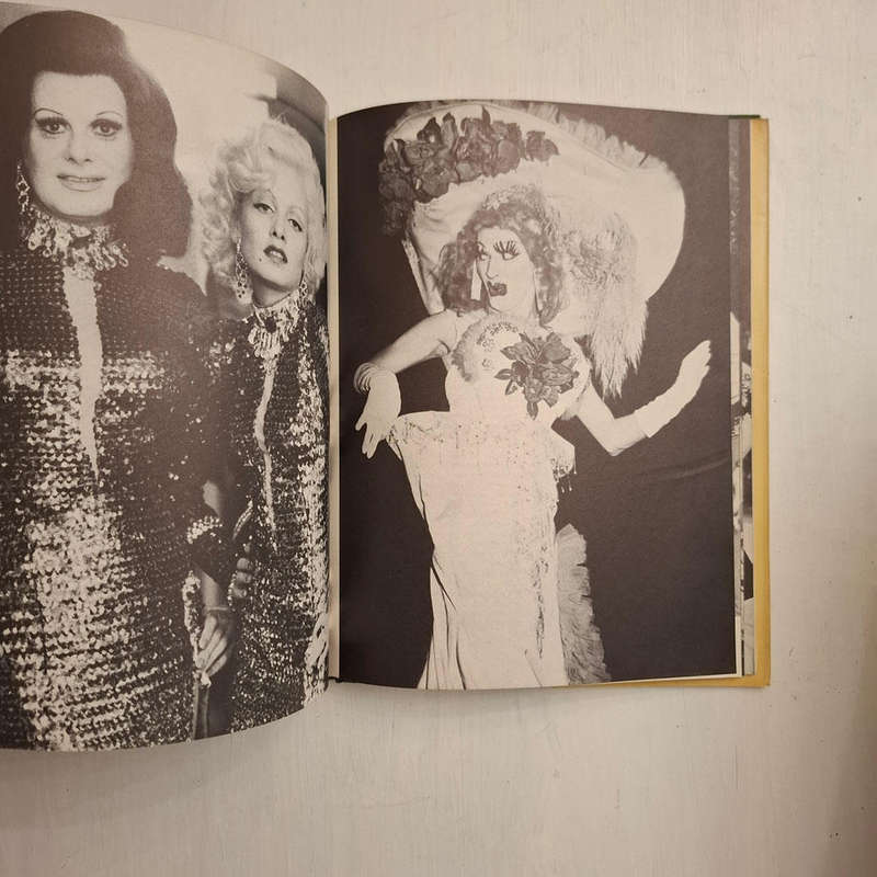 Dressing Up Transvestism and Drag: The History of an Obsession (Peter Ackroyd)