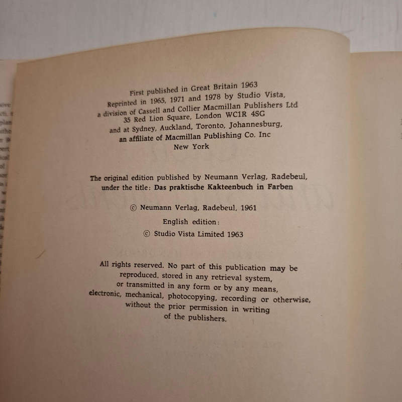 Cacti and Succulents. A Practical Handbook (Walther Haage)