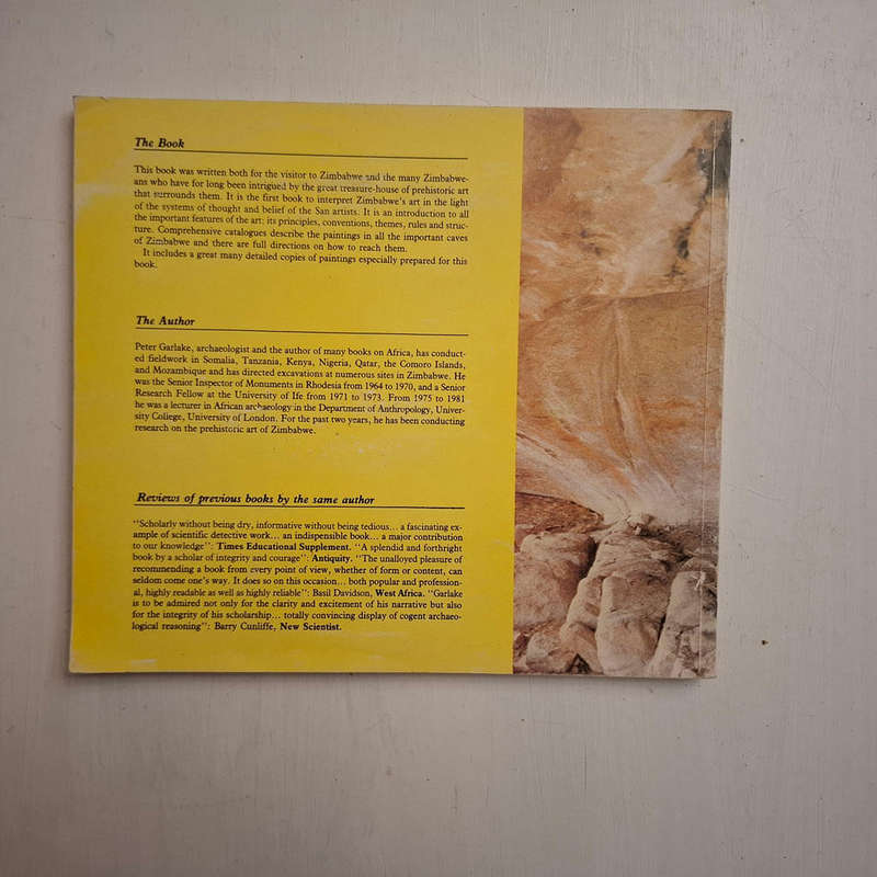 The Painted Caves: An Introduction to the Prehistoric Art of Zimbabwe (Peter Garlake)