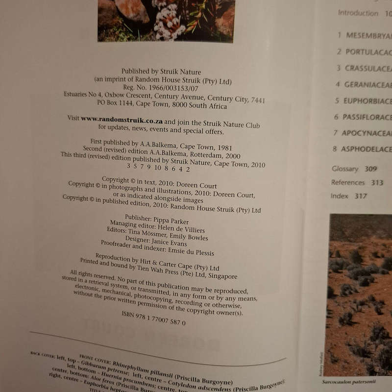 Succulent Flora of Southern Africa (Doreen Court)