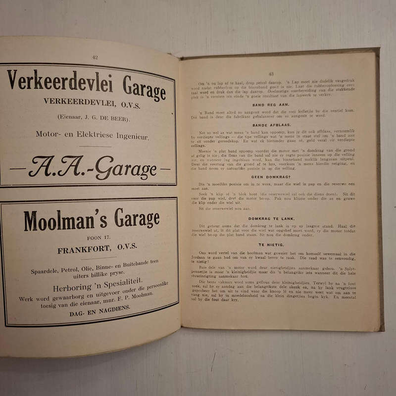 Suid-Afrikaanse Motorterme (Afrikaans - Engels en Engels - Afrikaans) en Motorhandboek