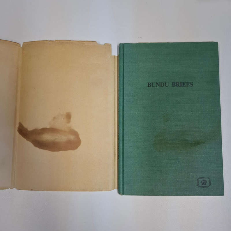 Bundu Briefs (Plewman De Kock) Signed