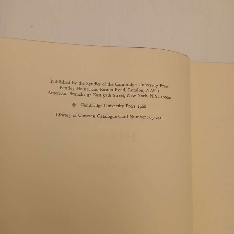 Smuts, The Fields Of Force 1919 - 1950  (W.K. Hancock)