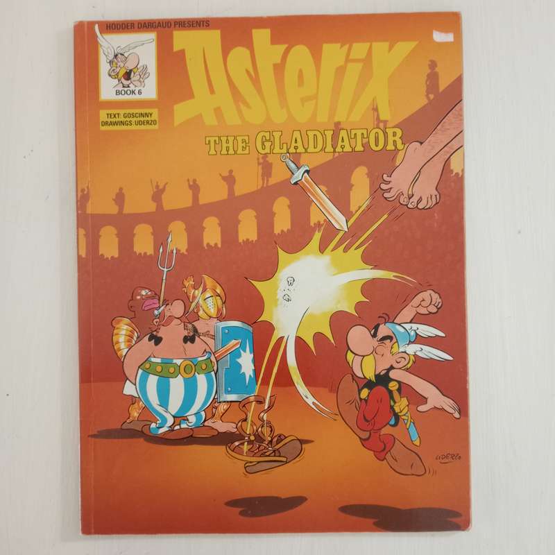 3 X Asterix books (bid is for all)