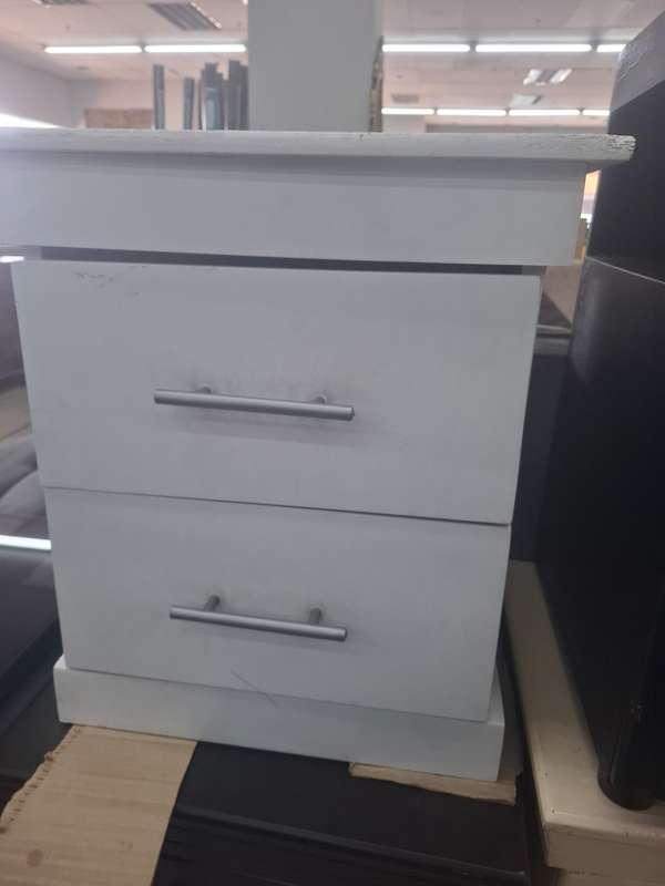 Bedroom cuboards