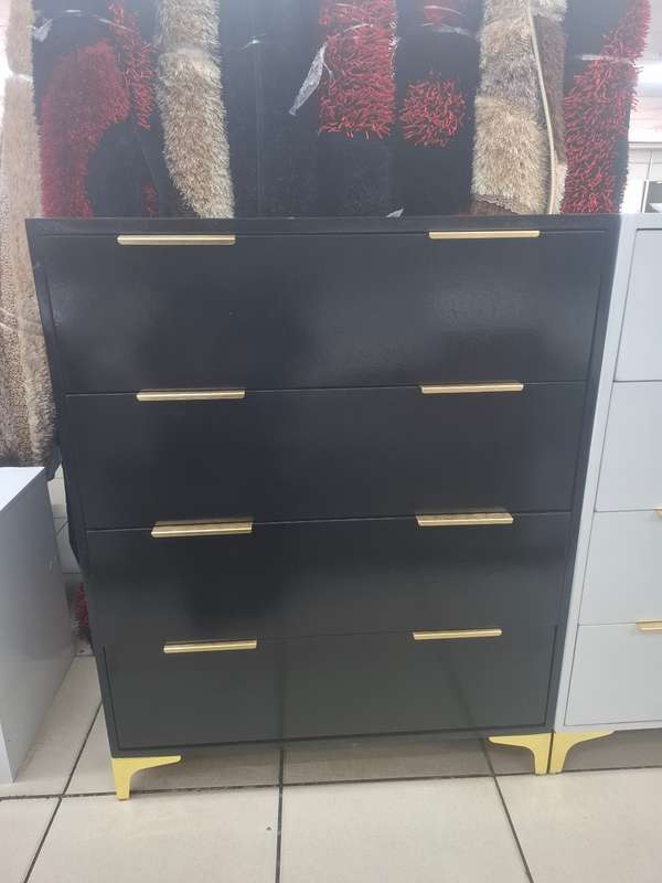 Black chest of drawers