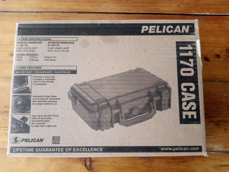 Pelican 1170 case with 8 foam insert for 8 folding knives