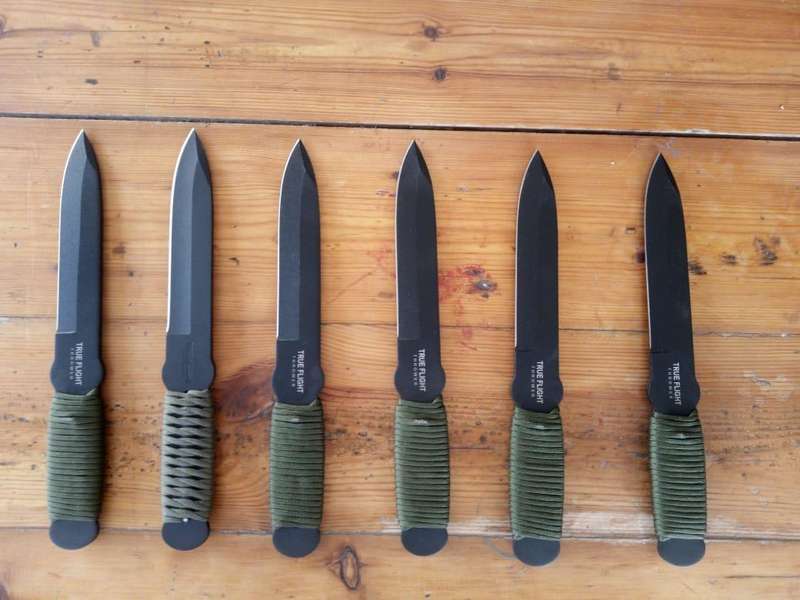 6 x Cold Steel True Flight Thrower knives