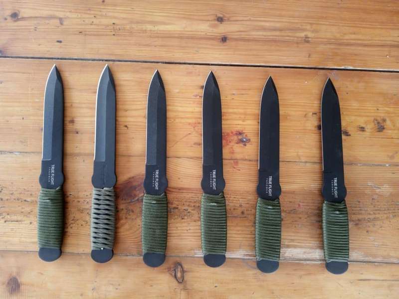 6 x Cold Steel True Flight Thrower knives
