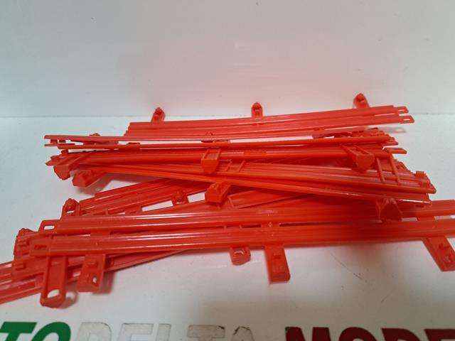 NINCO RED TRACK BARRIERS