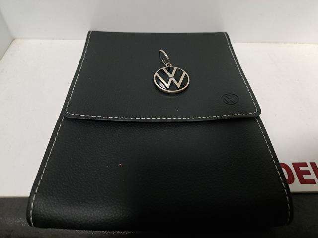 VOLKSWAGEN POUCH FOR OWNERS MANUAL WITH KEY RING