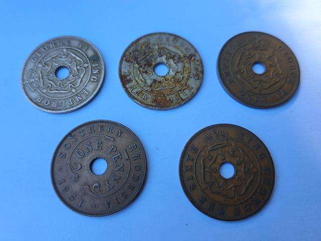 5 x  COINS SOUTHERN RHODESIA 1 PENNY