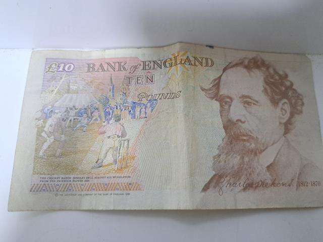 10 POUND NOTE