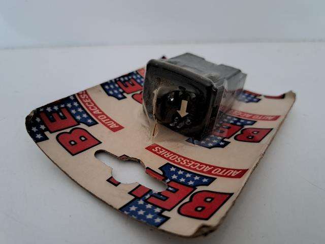 UNIVERSAL SWITCHES