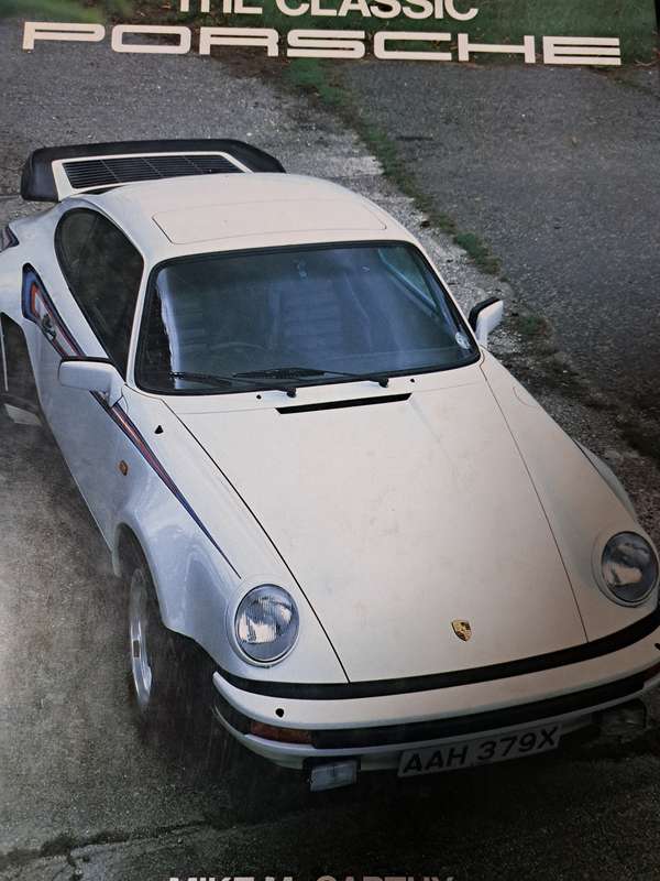 THE CLASSIC PORSCHE - GODFREY EATON