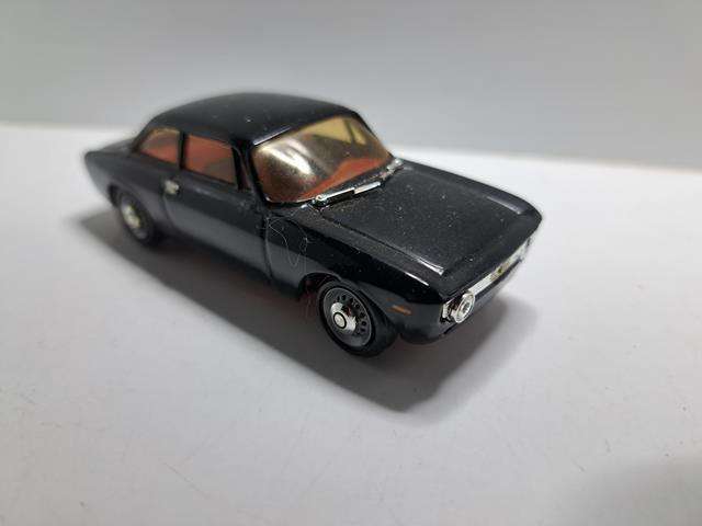 1:43 ALFA ROMEO GIULIA GT