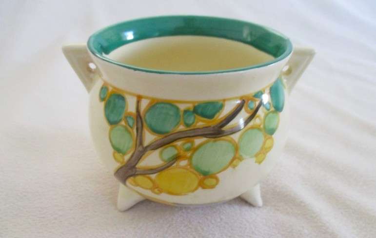 Bargain!! Circa 1930's - small Clarice Cliff Fantasque Bizarre cauldron (market value R2500-R3000)