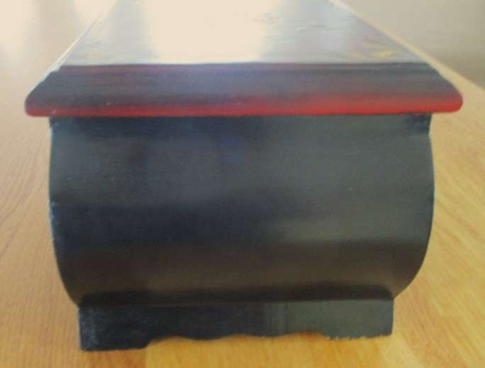 Stunning vintage hand painted wooden boudoir box/small chest