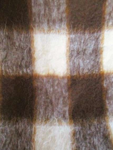 Stunning Clan finest worsted mohair super weave throw in excellent condition