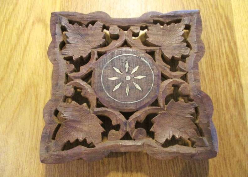 Hand carved from a solid piece of Himalayan jungle Sheesham wood - beautiful vintage Indian trivet
