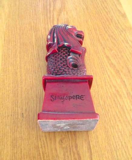Vintage Singapore Merlion paper weight