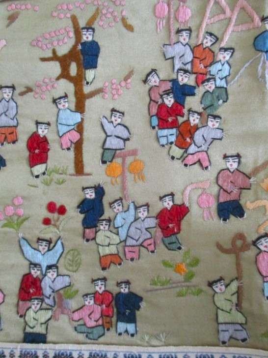 Vintage/antique Chinese silk embroidered panel wall hanging