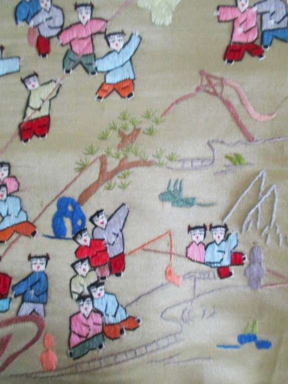 Vintage/antique Chinese silk embroidered panel wall hanging