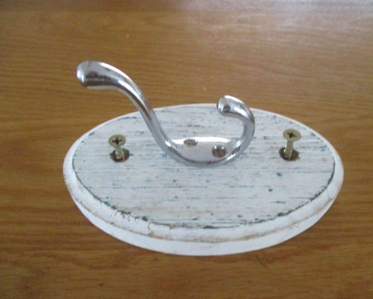 Mission's House decor all-purpose clothes/towel hook on wooden base with wall screws