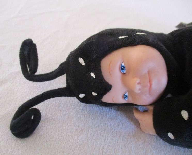 Rare!!    Adorable Vintage 1990's Anne Geddes butterfly doll