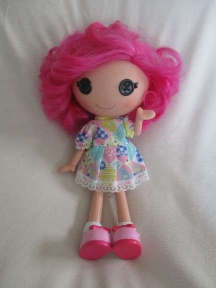 1996 Larger size Lalaloopsy doll with beautiful pink curls
