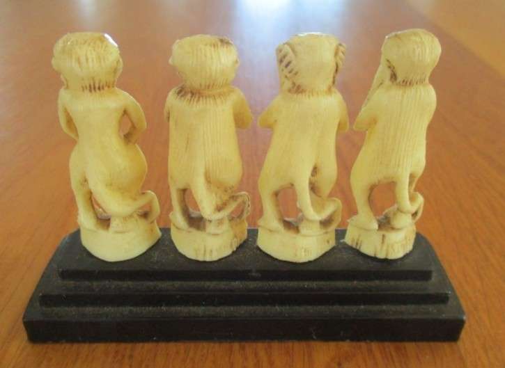 Four cute wise monkeys - made in Italy - Hear no evil, see no evil, speak no evil, do no evil