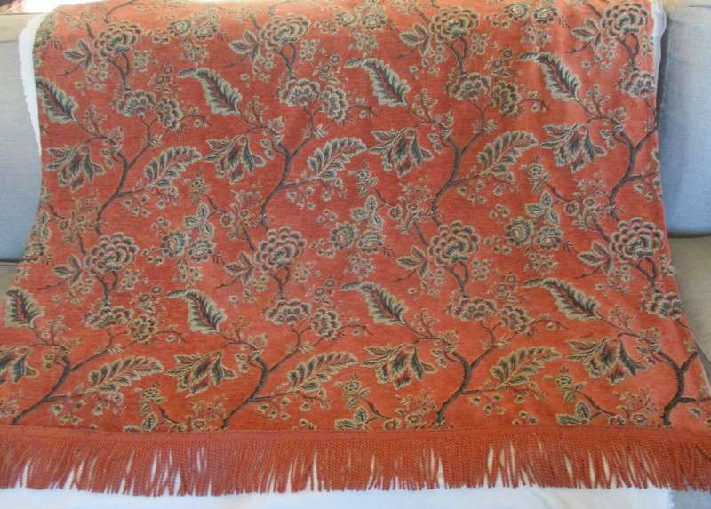 A stunning heavy, quality, lined oriental throw - beautiful shades, great condition