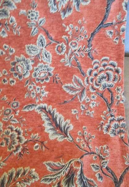 A stunning heavy, quality, lined oriental throw - beautiful shades, great condition