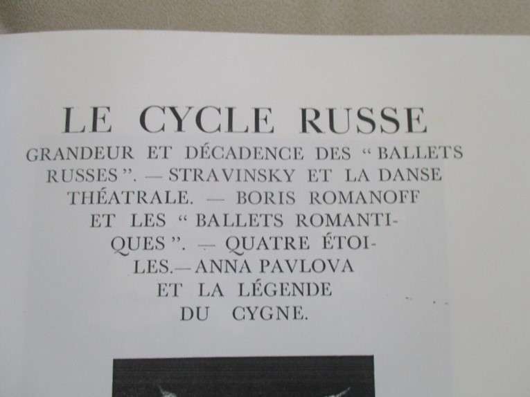 Beautiful French book in Box file - La Danse D'aujourd'Hui by Andre Levinson