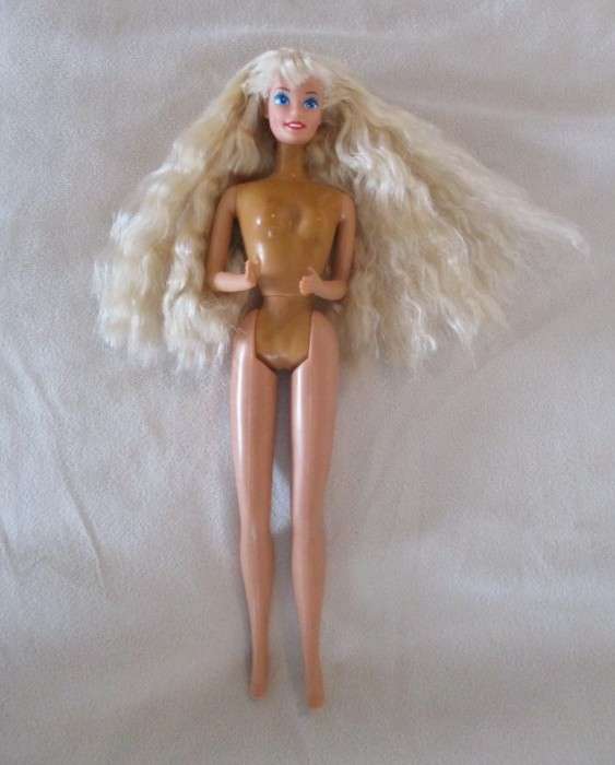 Vintage Mattel Barbie with long crimped hair - knees bend