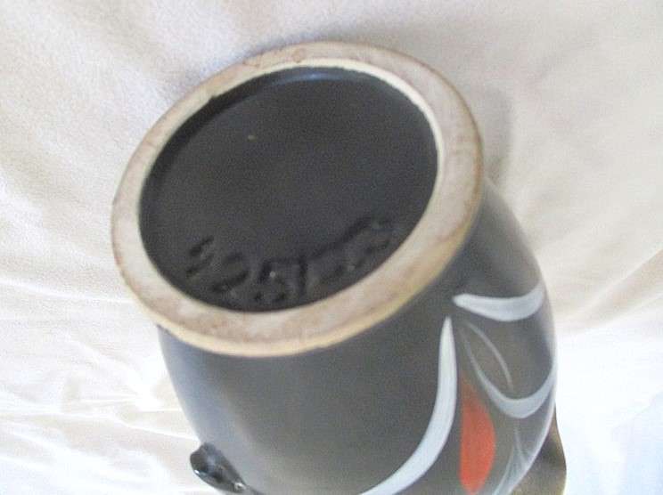Large vintage West German ceramic vase - no. 425/23