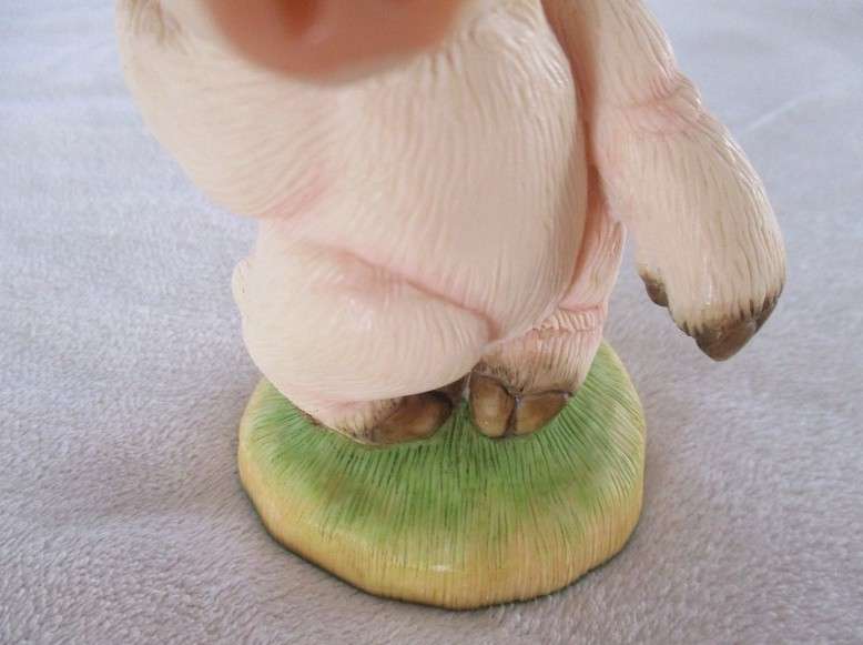 Highly collectable - handcrafted by the renowned David Corbridge - "Piggin' Pain" - vintage 1996