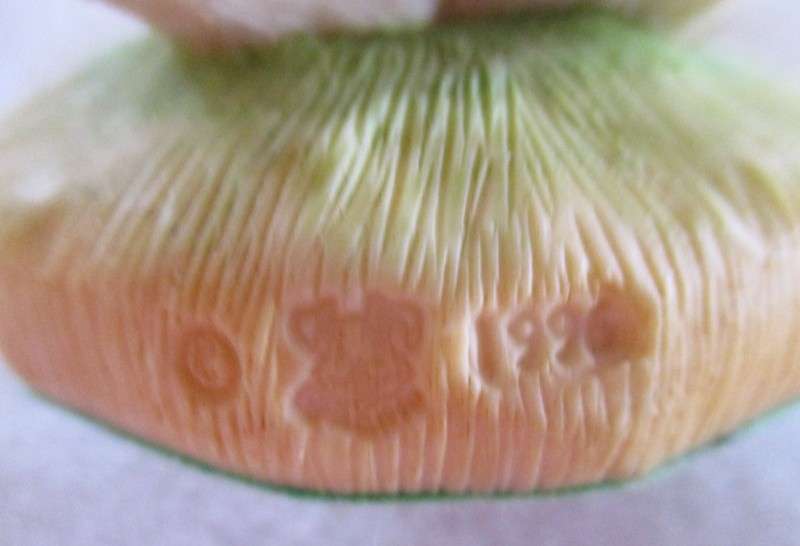 Highly collectable - handcrafted by the renowned David Corbridge - "Piggin' Pain" - vintage 1996