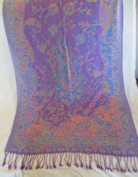 Beautiful reversable Pashmina/Throw with lovely hues of lavender, pink and blue