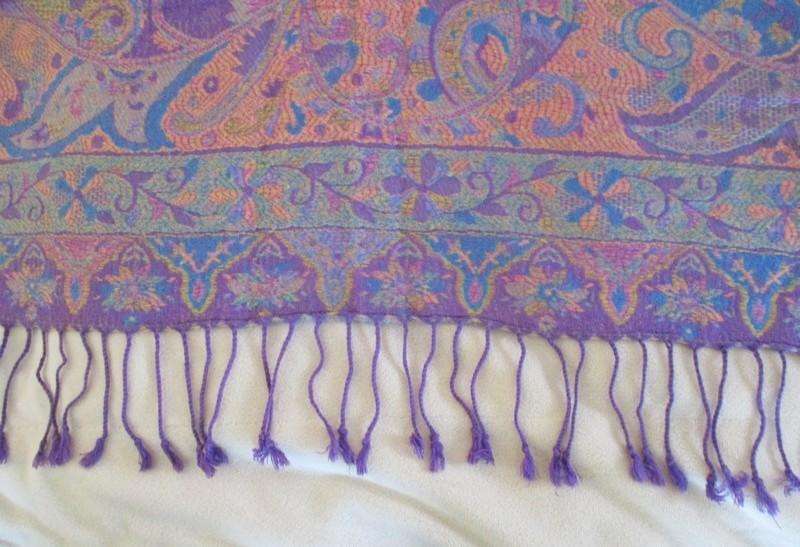 Beautiful reversable Pashmina/Throw with lovely hues of lavender, pink and blue