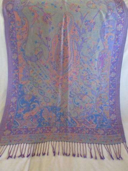 Beautiful reversable Pashmina/Throw with lovely hues of lavender, pink and blue