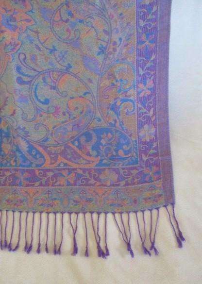 Beautiful reversable Pashmina/Throw with lovely hues of lavender, pink and blue