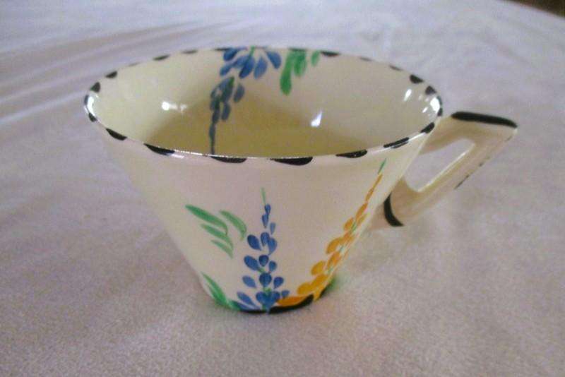 4 rare 1930's Art Deco Burleigh Ware Zenith small tea? coffee? cups & saucers - blue & yellow lupins