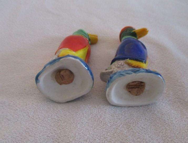 Collectable vintage Japanese hand painted Marutomoware salt & pepper cellars, preserve jar & spoon