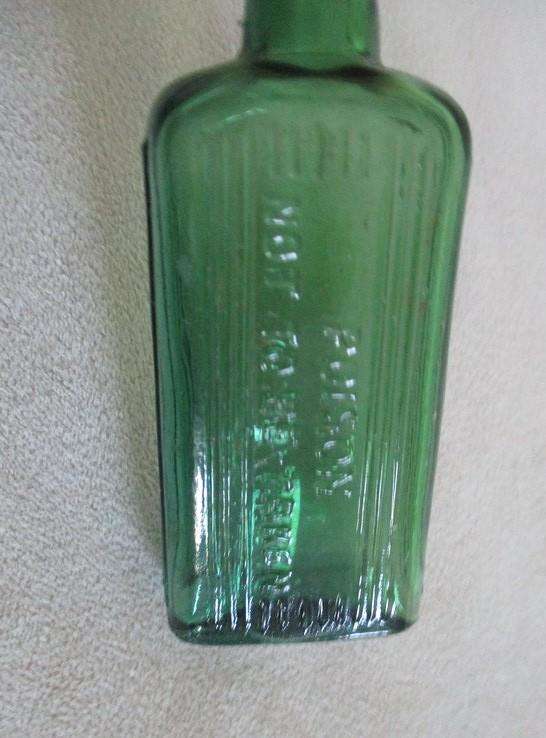 Batch of green glass for the collector (nine items)